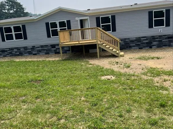 1475 Old Newport Hwy, Dandridge, TN 37725