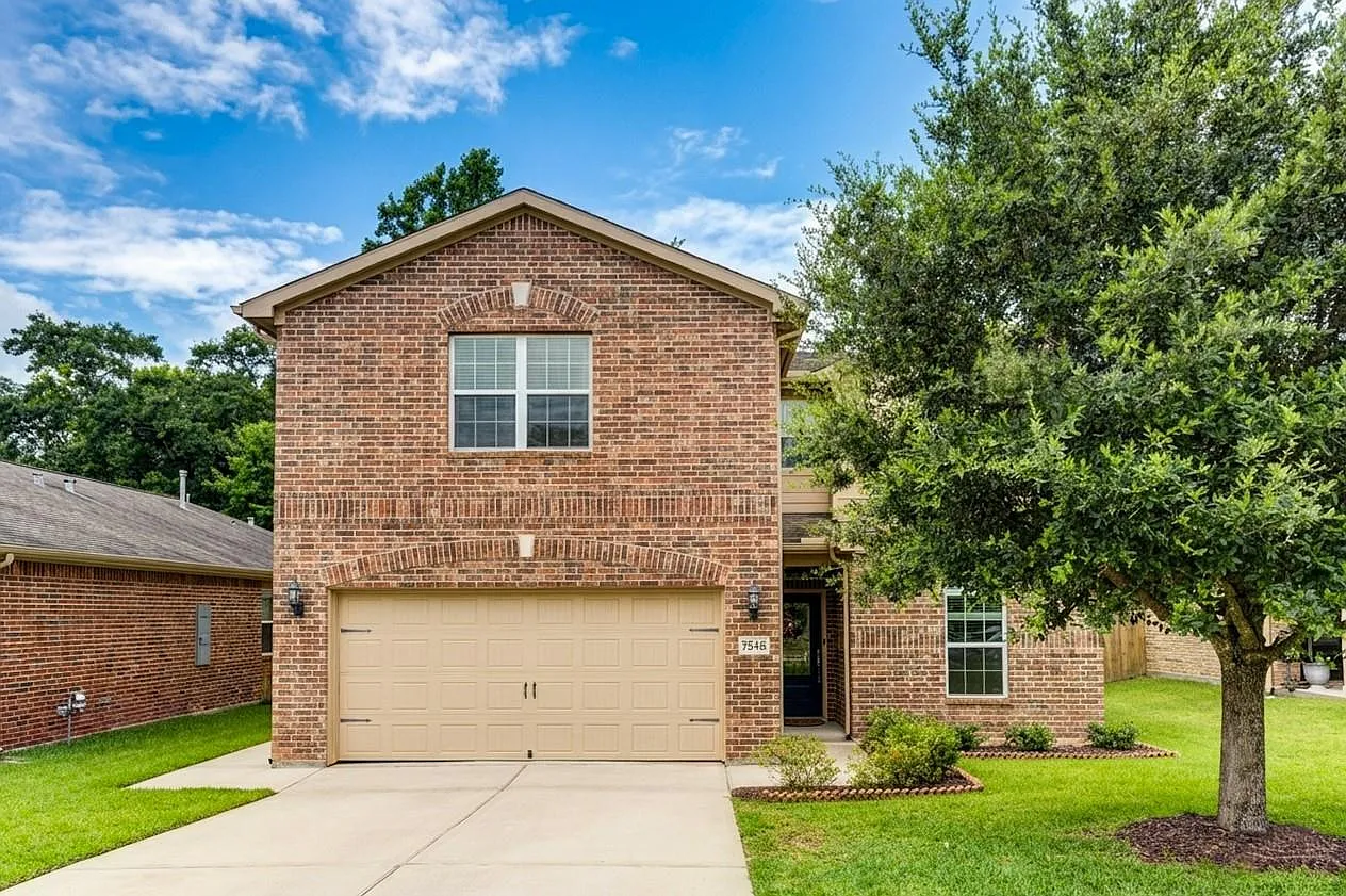 5 bed, 2.5 bath, 2748 sqft, $2,650 — Photo 4