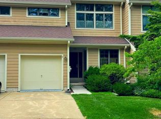 3 Sturbridge Ct, Lambertville, NJ 08530