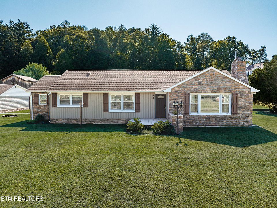 1st image of 121 Shady Rd