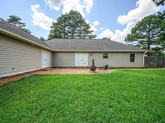 4th image of 5 Jacob Ln