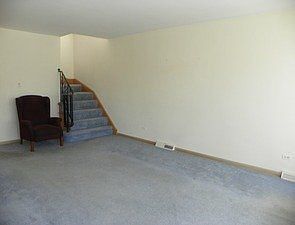 3rd image of 2846 W 101st St