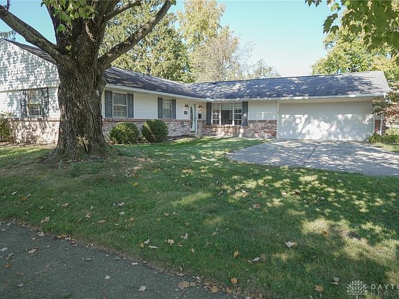 2nd image of 1059 Pepper Hill Dr