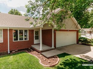 3225 Jamestown Ln, Lincoln, NE 68516