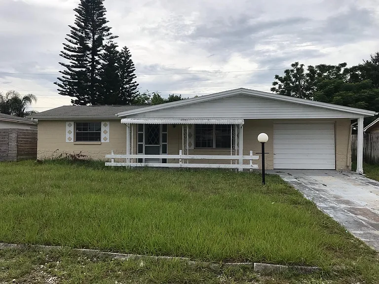 2521 Chancery Dr — Photo 1
