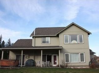 210 E Bartlett Rd, Lynden, WA 98264