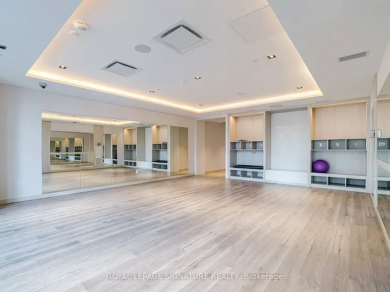 330 Richmond St W #811 — Photo 33