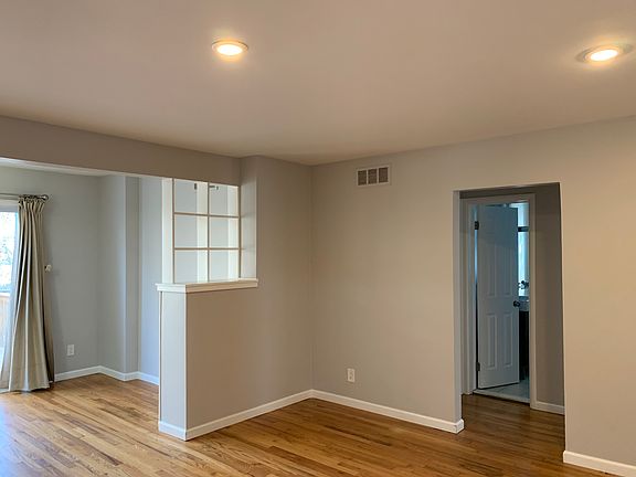 2nd image of 2050 Wycliffe Ave