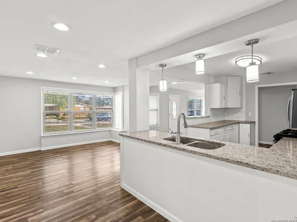 466 Shannon Lee, San Antonio, TX 78216