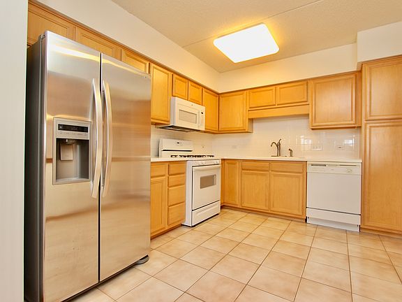 3rd image of 5055 Madison St Unit 207