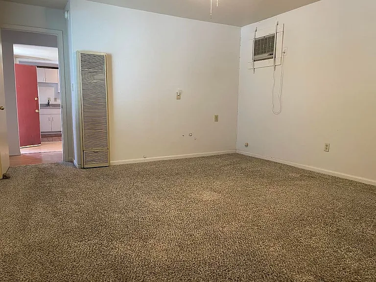 741 S Allen St — Photo 12