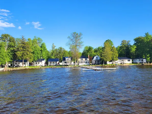 N8060 Norton Rd, Curtis, MI 49820