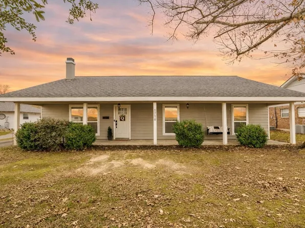 1710 Jones St, Westlake, LA 70669