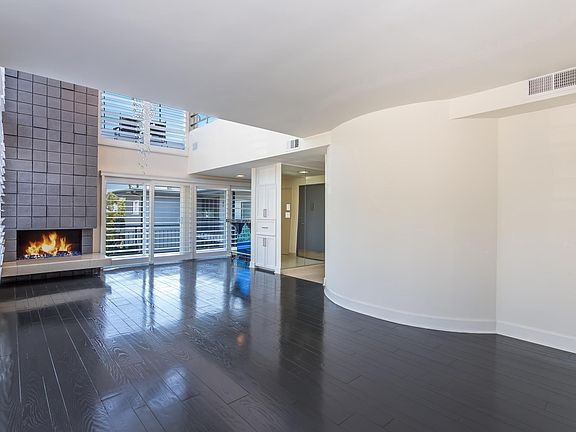 5th image of 1305 N Flores Ave #6