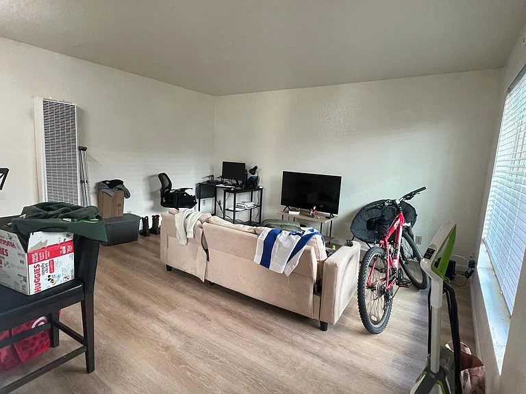 1141 E Foothill Blvd #5 — Photo 1