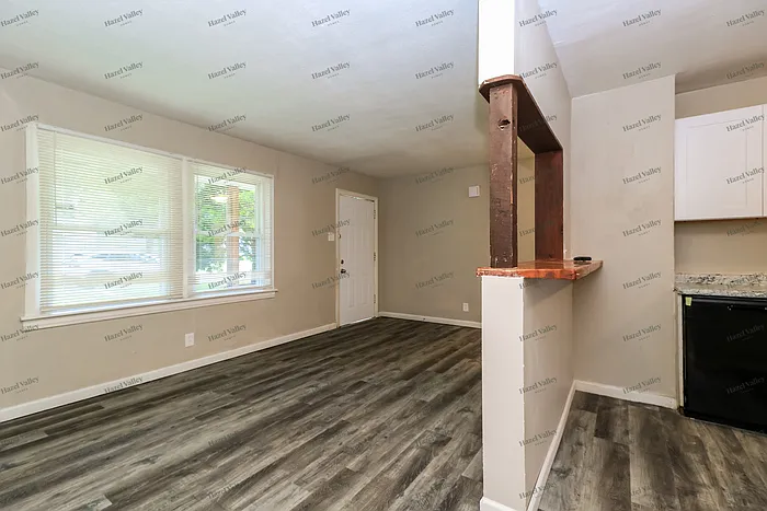 26 Florval Dr — Photo 5