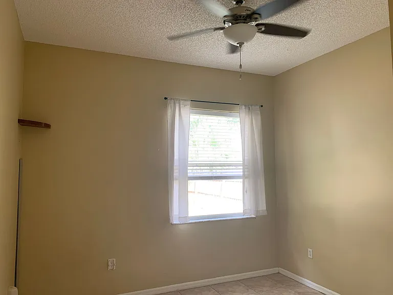 3044 Silver Palm Dr — Photo 11