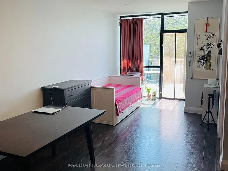 101 Locke St S #301 — Photo 5