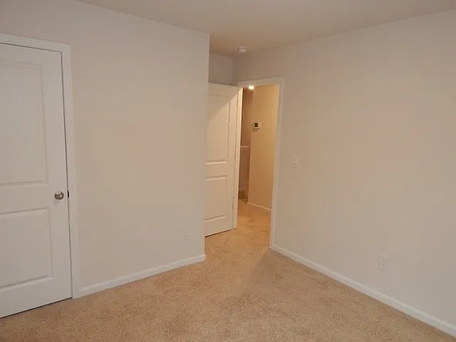 207 Oakmont Valley Trl — Photo 22