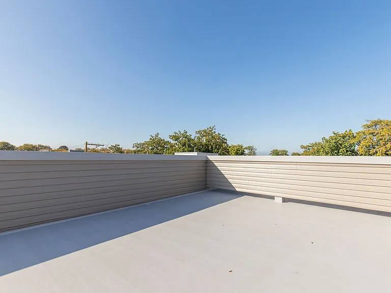 2404 Master St #2 — Photo 10