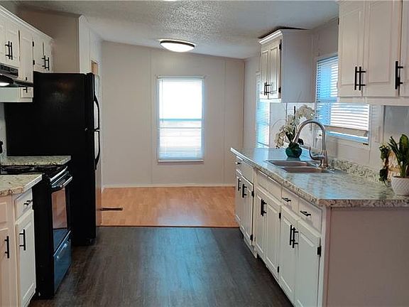 2nd image of 1801 Obannon Dr