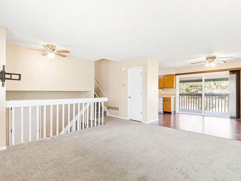 1405 S Sierra Dr — Photo 3