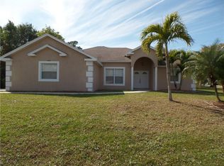 2286 SE Avalon Rd, Port Saint Lucie, FL 34952