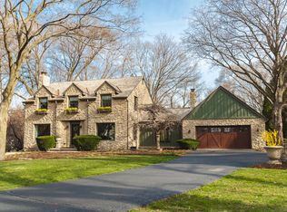 1613 Kaneville Rd, Geneva, IL 60134