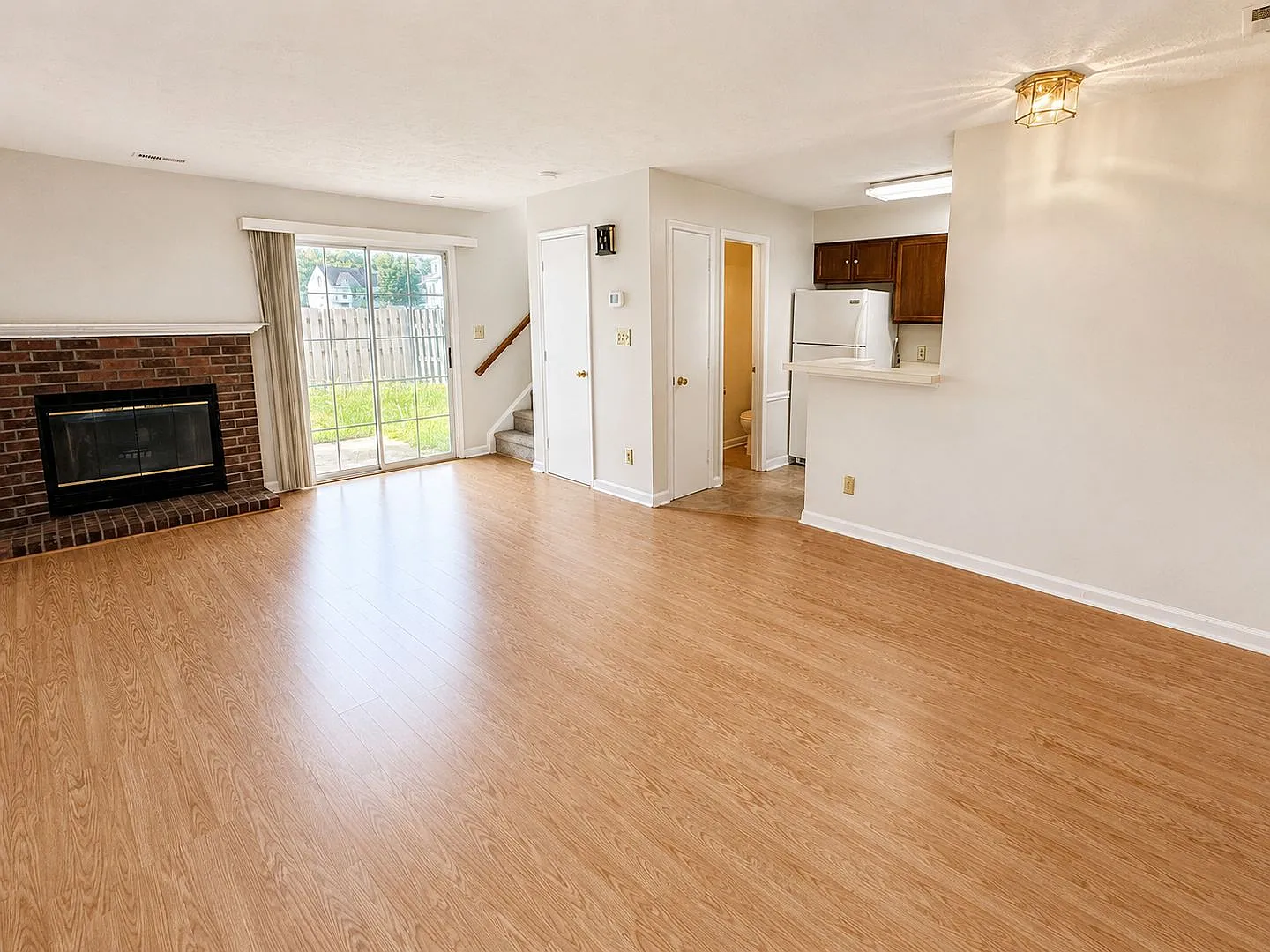 Fresh Paint And Carpet, minutes from Dahlgren Base — Photo 2