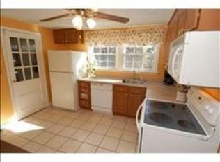 80 Chase Rd, Londonderry, NH 03053