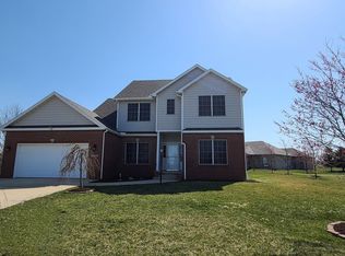 2529 S Stone Creek Blvd, Urbana, IL