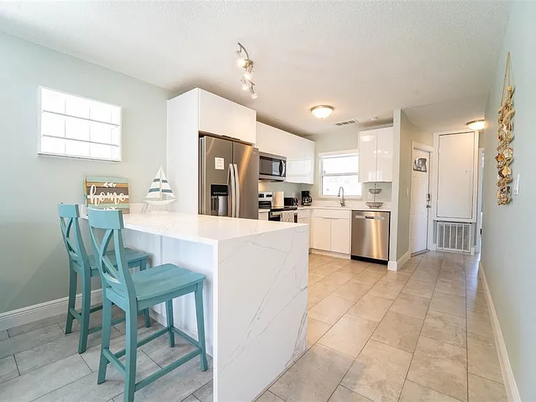 4825 Floramar Ter — Photo 4