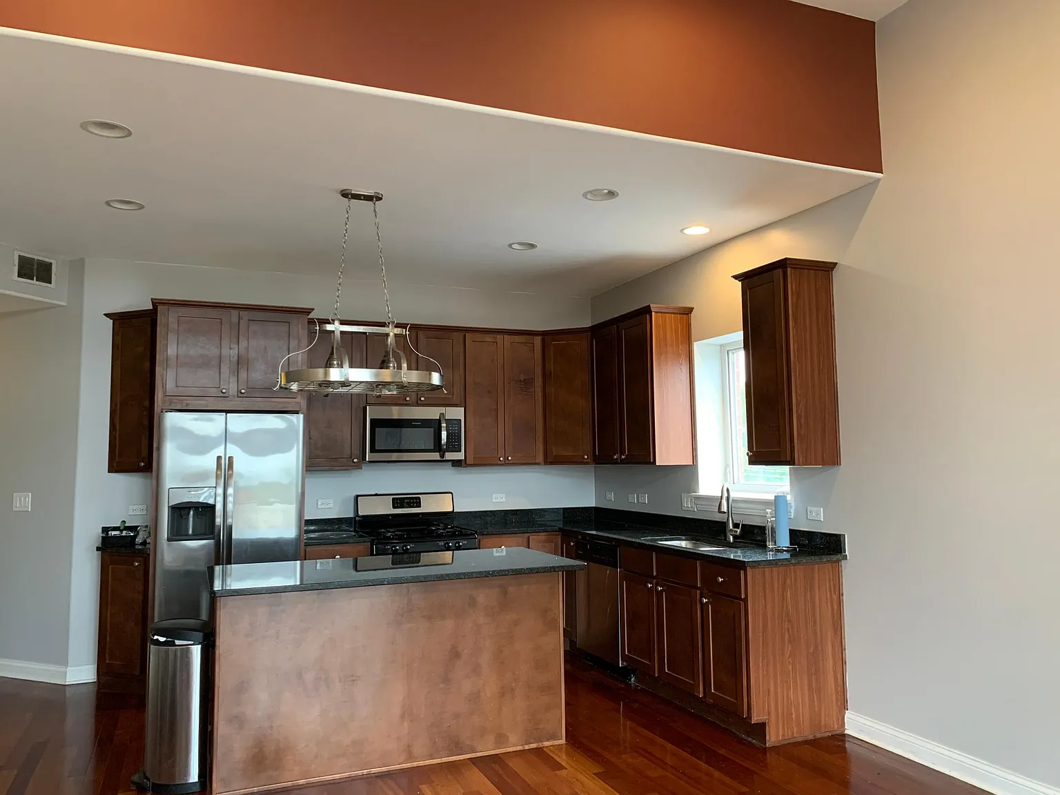 7162 W Grand Ave — Photo 2