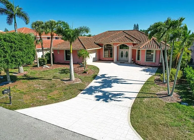 480 Flamingo Ave — Photo 1