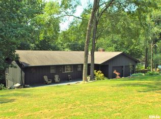 518 Union Grove Rd, Carbondale, IL 62903