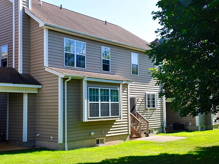 215 Roosevelt Dr — Photo 15