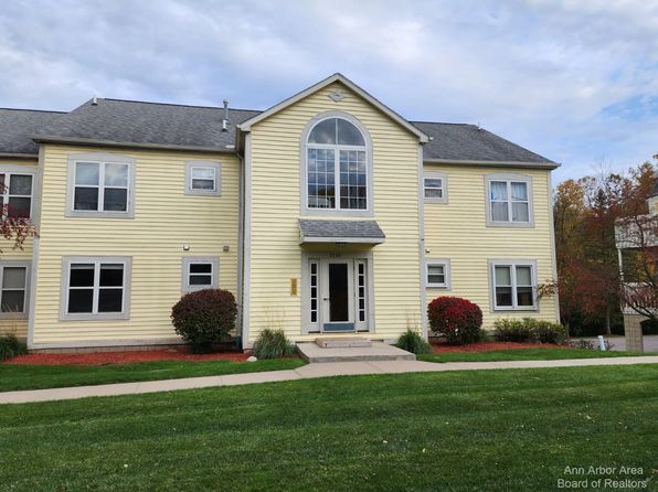 2235 S Huron Pkwy APT 4