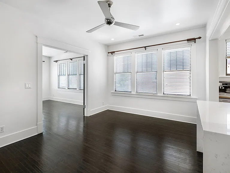 943 Russell St #D — Photo 8