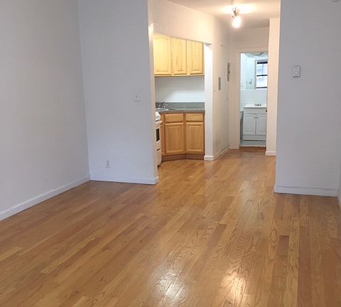 2nd image of 166 E 82nd St #D5