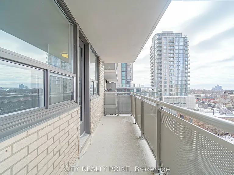 1500 Bathurst St #506 — Photo 11