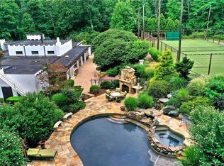 20 Pine Rdg, Woodbridge, CT 06525