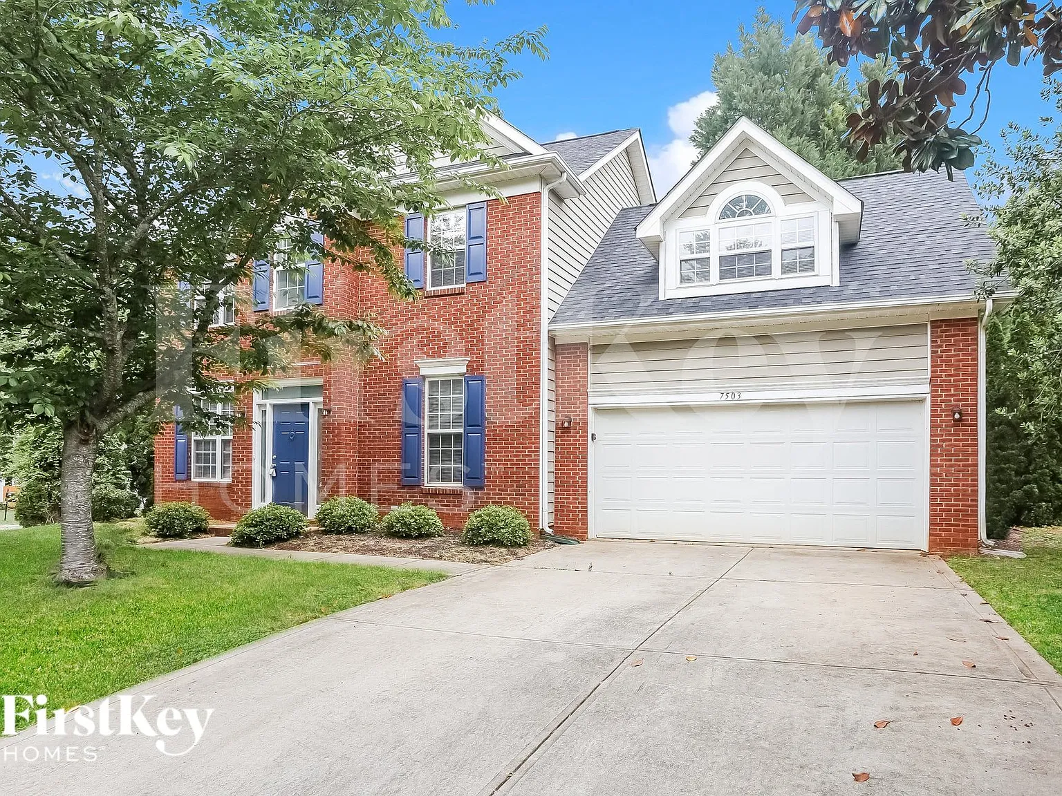 3 bed, 2.5 bath, 1946 sqft, $2,525 — Photo 3