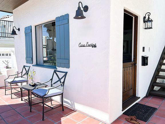 Front patio and dutch door entry