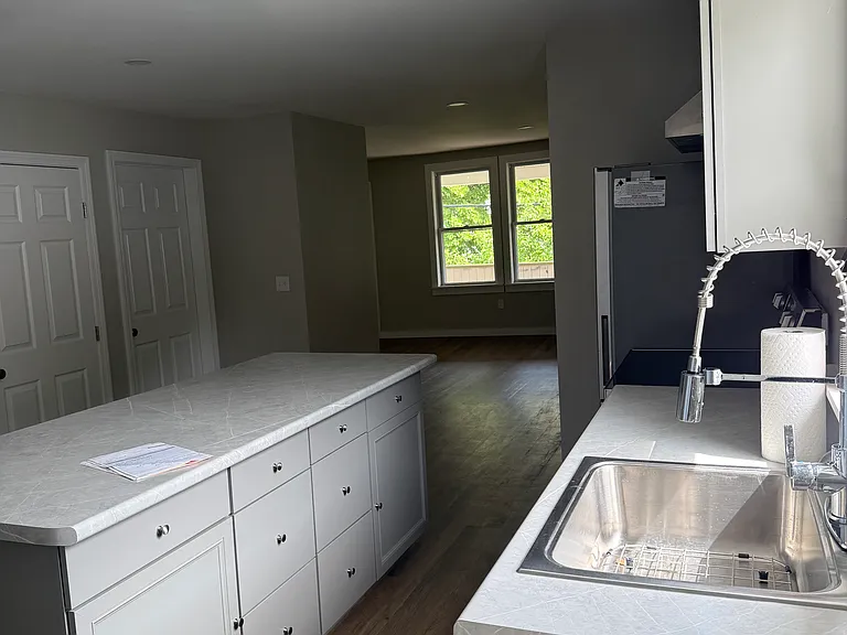 50 Main St #2 — Photo 8