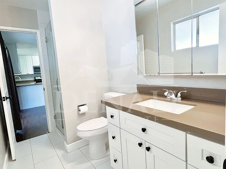 1220 W Romo Jones St — Photo 22