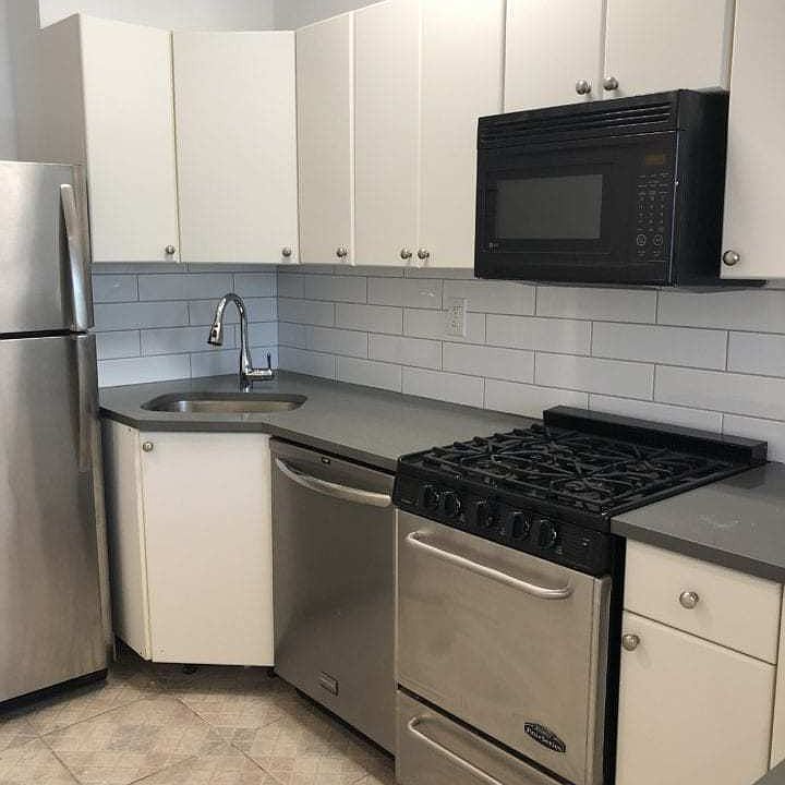 1st image of 1037 48th Ave APT 4