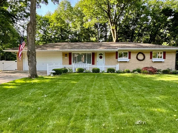 7224 Emerson St, Washington, MI 48094