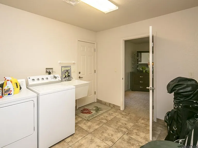 3030 Caliente Dr #102 — Photo 11