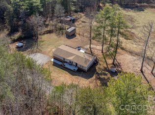 250 Dirt Rd, Taylorsville, NC 28681