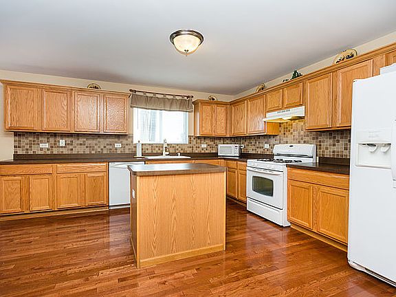 5th image of 16525 Siegel Dr